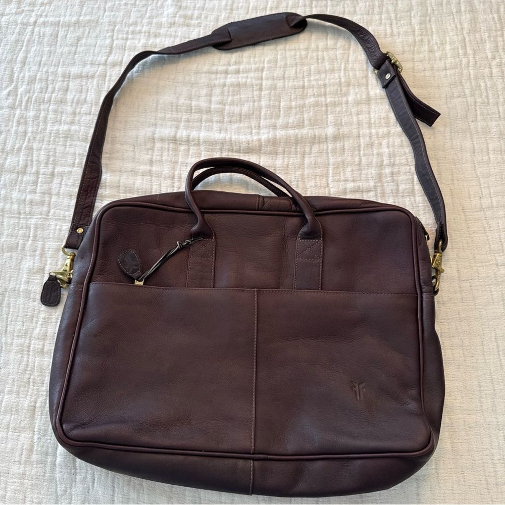 Frye Messenger Bag Leather Zip Work Briefcase in Brown Leather